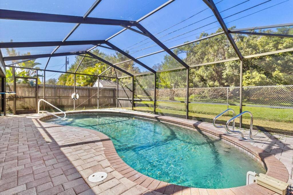 Perfect For Family Gatherings With A Heated Pool! - Clearwater'S Clear Choice Екстериор снимка